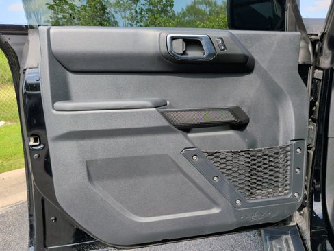 Used 2025 Ford Bronco Outer Banks AWD/4WD image 30