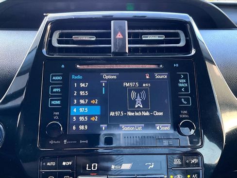 Used 2016 Toyota Prius Four FWD image 31