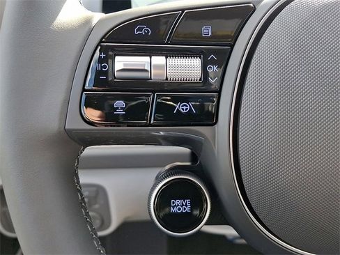 New 2025 Hyundai Ioniq 6 Limited image 11