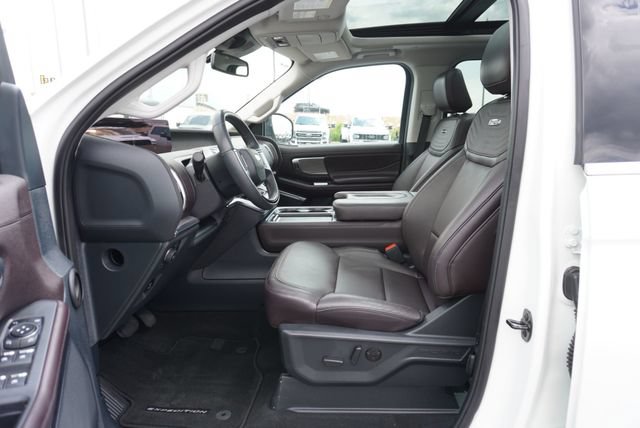 Used 2025 Ford Expedition Max Platinum w/ Platinum Ultimate Package AWD/4WD image 20