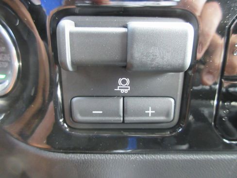 New 2026 GMC Sierra 1500 Elevation image 21