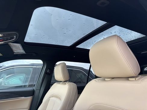 New 2025 Jeep Grand Cherokee L Limited w/ Trailer Tow Package image 16