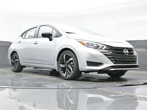 New 2025 Nissan Versa SR w/ Trunk Package image 27