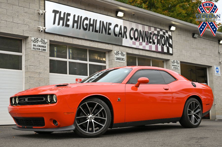 Used 2017 Dodge Challenger R/T Scat Pack RWD image 1