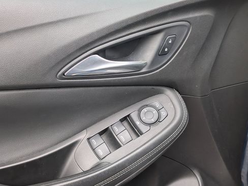 Used 2021 Buick Encore GX Select AWD/4WD image 21