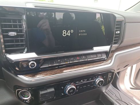 New 2026 GMC Sierra 1500 Elevation image 19