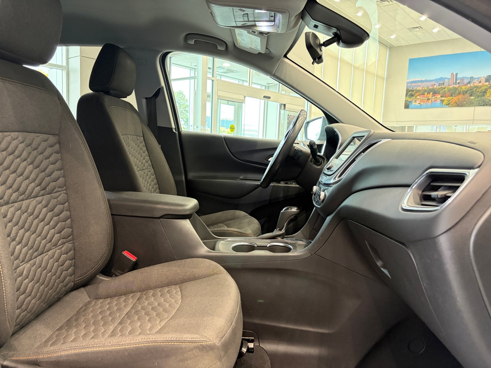 Used 2021 Chevrolet Equinox LT w/ Driver Convenience Package AWD/4WD image 31