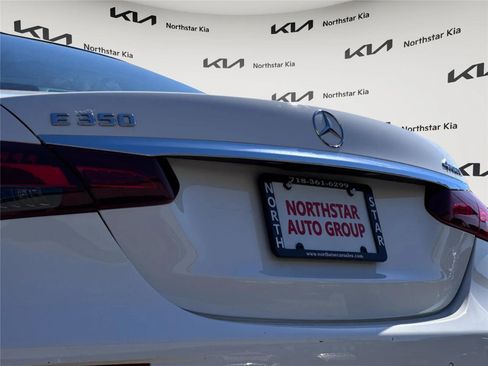 Used 2022 Mercedes-Benz E 350 4MATIC Sedan w/ AMG Line Exterior image 7