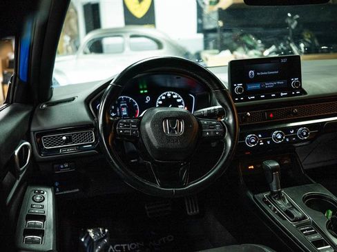 Used 2024 Honda Civic Sport image 14