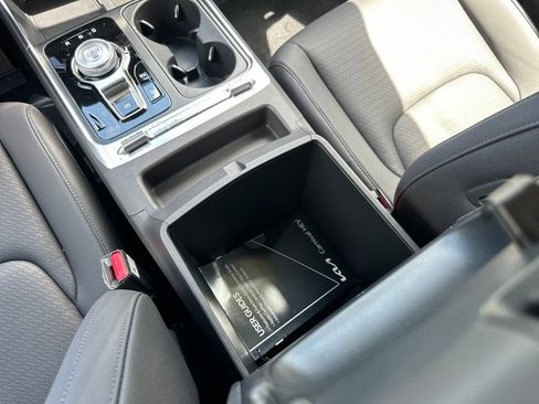 New 2025 Kia Carnival SX Prestige FWD image 34
