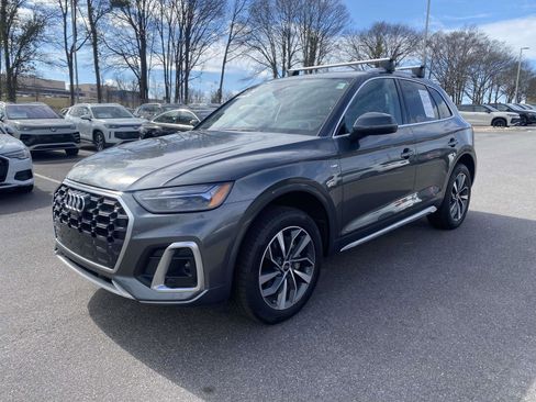 Certified 2024 Audi Q5 2.0T Premium Plus image 3