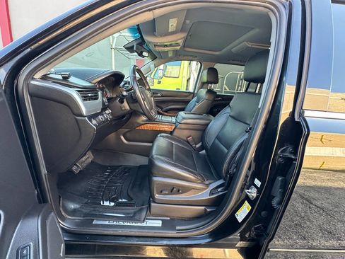 Used 2015 Chevrolet Suburban LTZ image 21