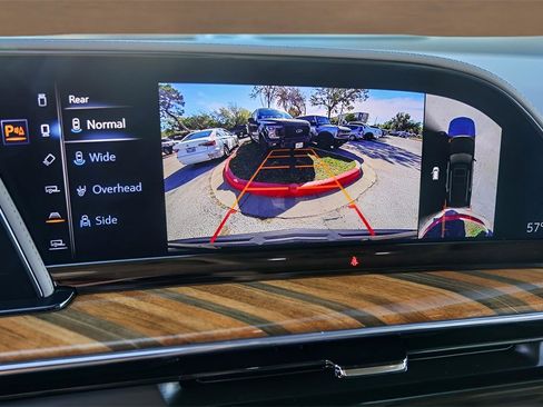 Certified 2024 Cadillac Escalade Premium Luxury Platinum w/ Heavy-Duty Trailer Package image 16