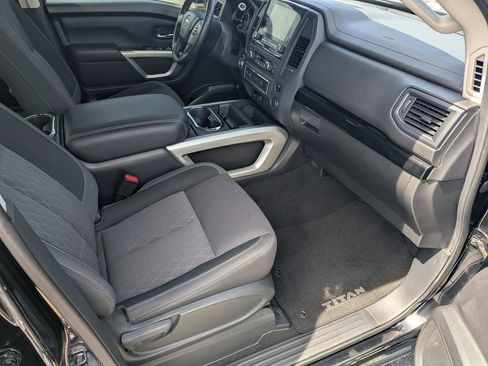 Certified 2024 Nissan Titan SV w/ SV Convenience Package RWD image 12