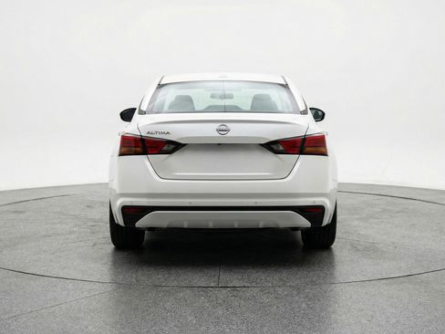 Used 2025 Nissan Altima 2.5 SV FWD image 7