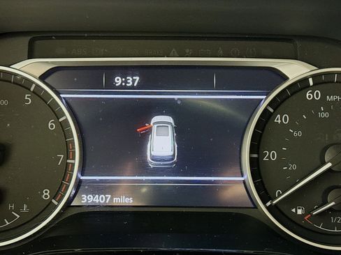 Used 2023 Nissan Pathfinder SL image 15