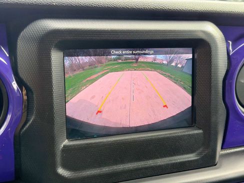 Used 2021 Jeep Wrangler Unlimited Sport image 23