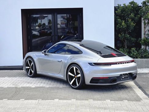 Used 2023 Porsche 911 Carrera w/ Premium Package RWD image 5