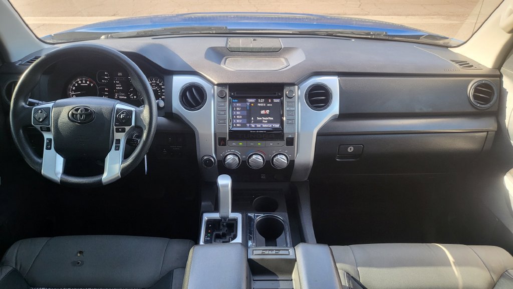 Used 2018 Toyota Tundra SR5 w/ SR5 Upgrade Package AWD/4WD image 28