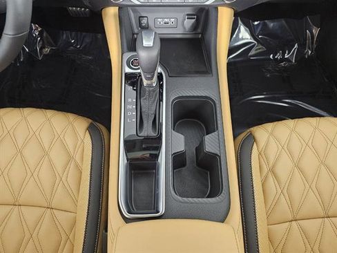 New 2025 Nissan Sentra SV w/ SV Premium Package image 34