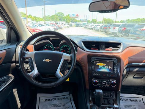 Used 2016 Chevrolet Traverse LTZ AWD/4WD image 20