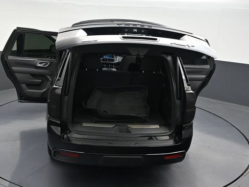 Used 2024 Chevrolet Tahoe RST w/ Luxury Package RWD image 40