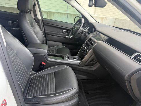 Used 2018 Land Rover Discovery Sport HSE AWD/4WD image 31
