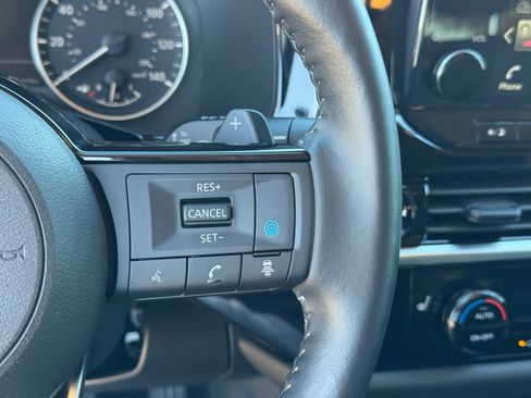 Certified 2025 Nissan Pathfinder SL w/ SL Premium Package image 19