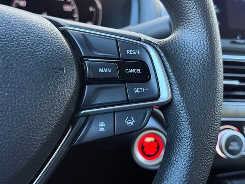 Used 2019 Honda Accord LX image 26