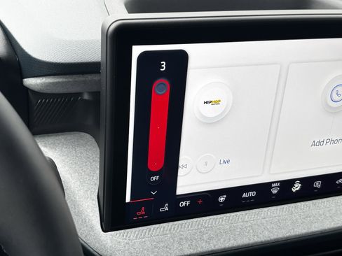 New 2026 Ford Maverick XLT w/ XLT Luxury Package image 21