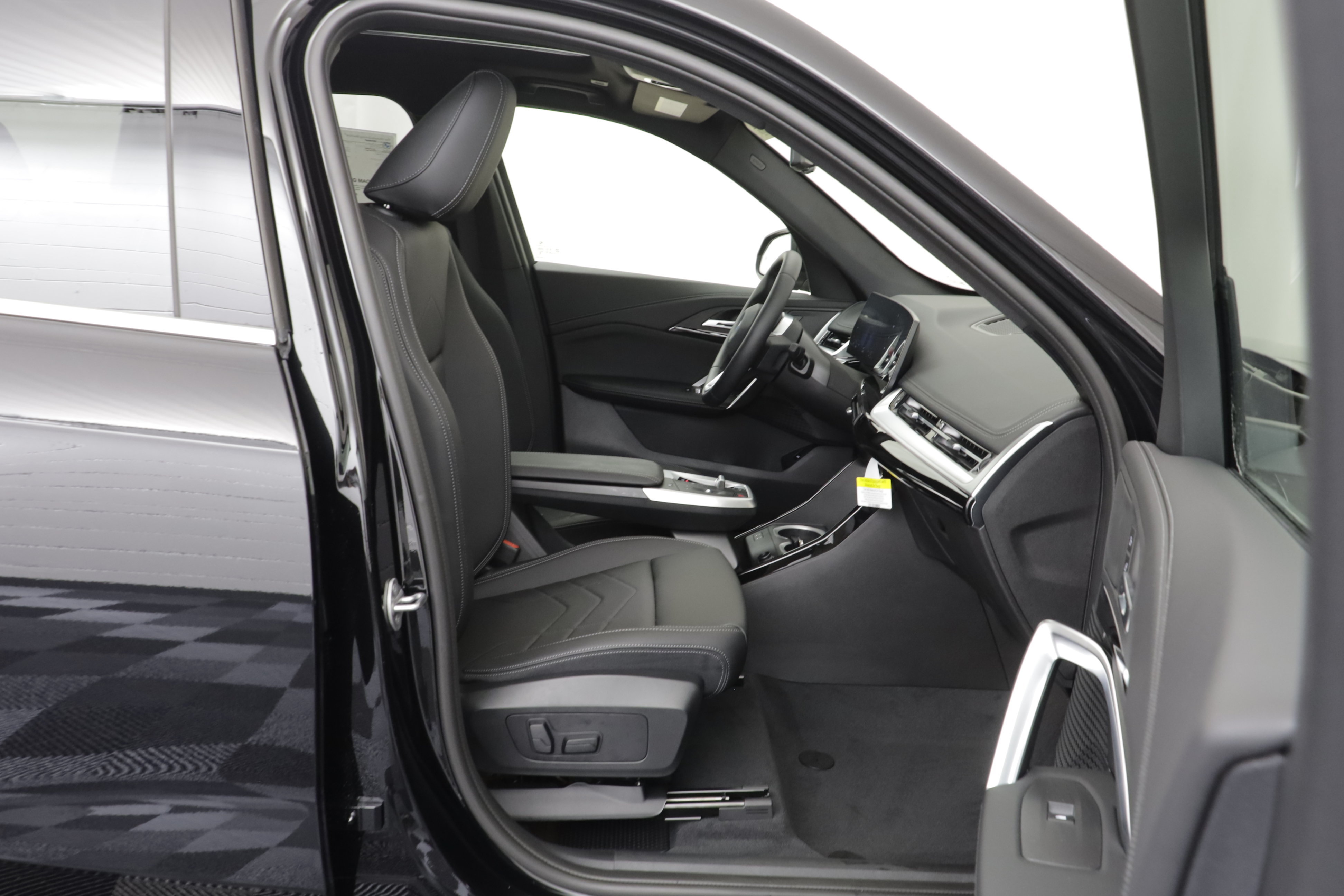 New 2026 BMW X1 xDrive28i w/ Convenience Package AWD/4WD image 19