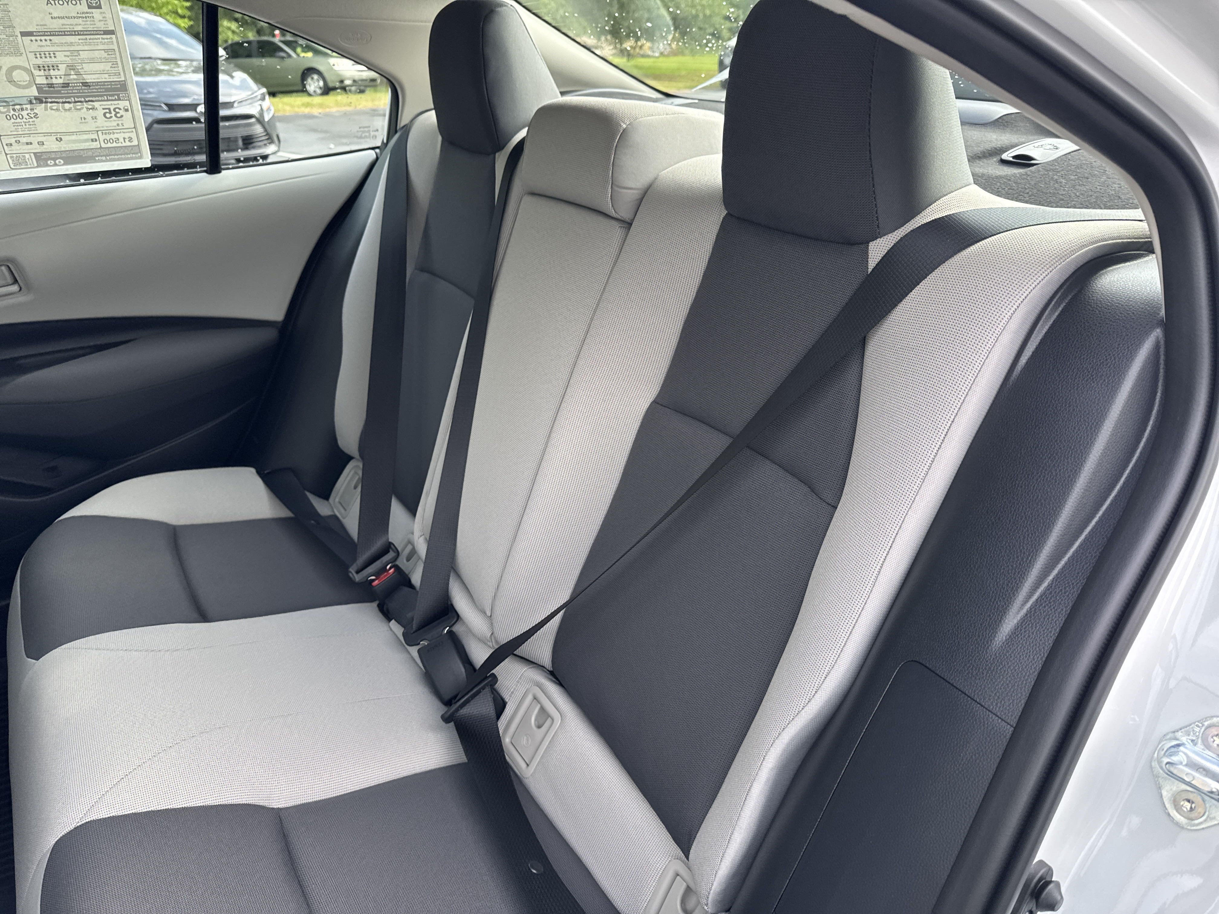 Used 2025 Toyota Corolla LE FWD image 24