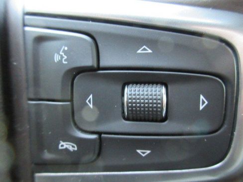 Used 2024 Chevrolet Silverado 2500 LT image 18