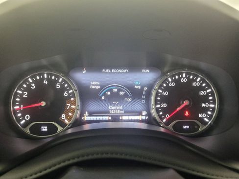 Used 2022 Jeep Renegade Latitude AWD/4WD image 23