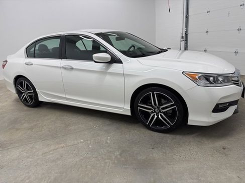 Certified 2017 Honda Accord Sport image 3