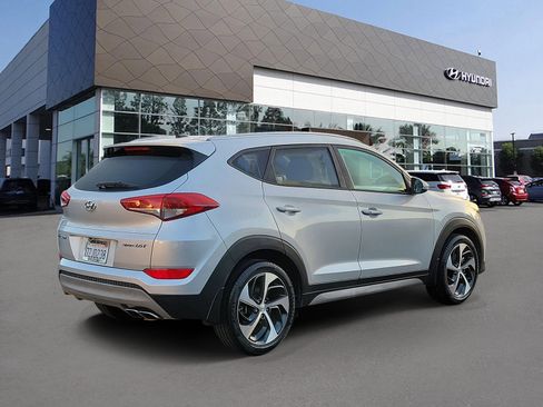 Used 2017 Hyundai Tucson Sport FWD image 2