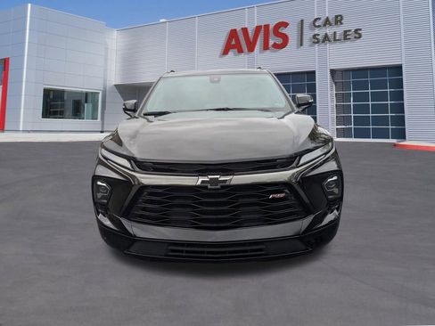 Used 2025 Chevrolet Blazer RS image 2