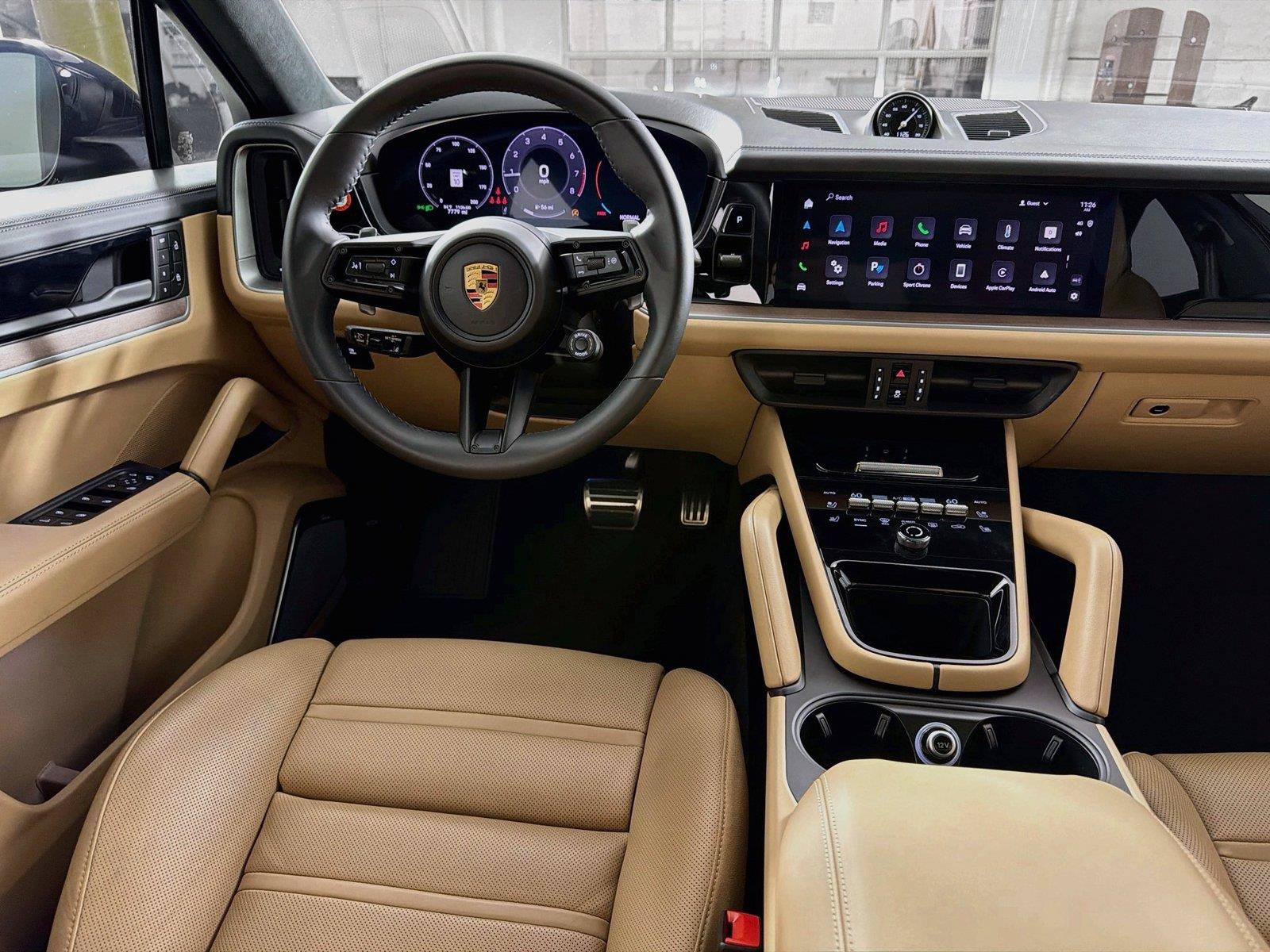 Certified 2025 Porsche Cayenne S AWD/4WD image 18