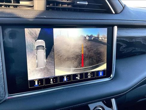 Used 2022 GMC Yukon Denali image 13