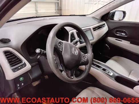 Used 2020 Honda HR-V EX image 11