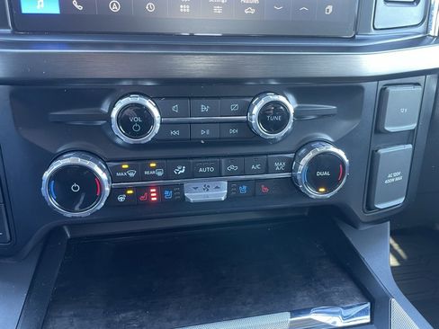 Used 2024 Ford F250 Lariat w/ Tremor Off-Road Package image 11