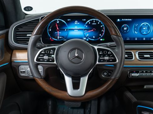 Used 2020 Mercedes-Benz GLE 350 4MATIC image 17