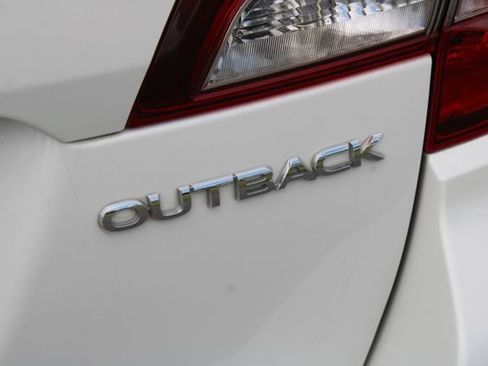 Used 2019 Subaru Outback 2.5i Premium AWD/4WD image 9