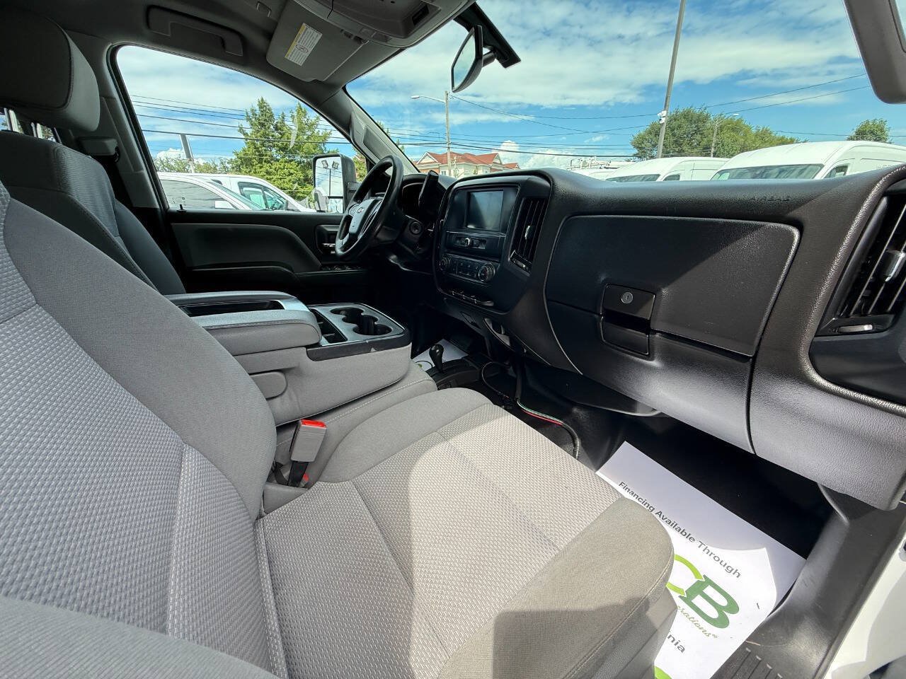 Used 2019 Chevrolet Silverado 2500 W/T AWD/4WD image 10