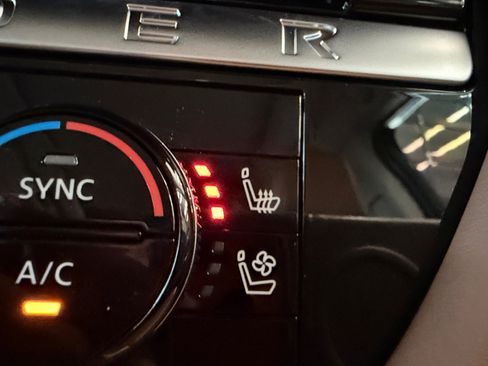 New 2026 Nissan Pathfinder Platinum image 26