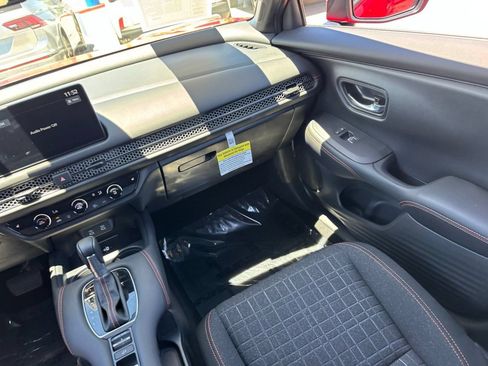 Certified 2026 Honda HR-V Sport image 15