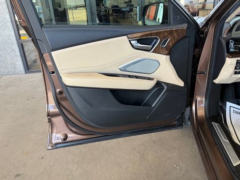 Used 2019 Acura RDX AWD w/ Advance Package image 17