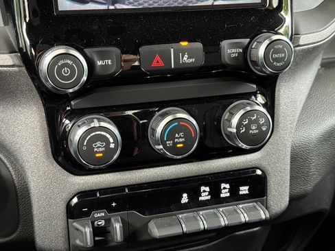 New 2025 RAM 1500 Tradesman w/ Night Edition image 19