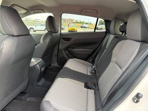 Used 2024 Subaru Crosstrek 2.0i Premium AWD/4WD image 11