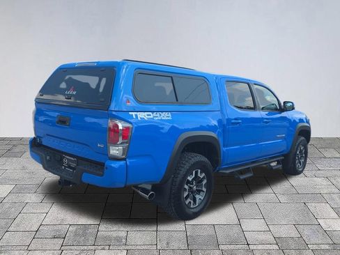Used 2021 Toyota Tacoma TRD Off-Road w/ Technology Package AWD/4WD image 7